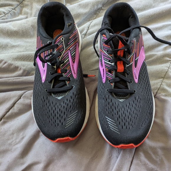 Women's Black and Pink Athletic Shoes - Picture 3 of 7